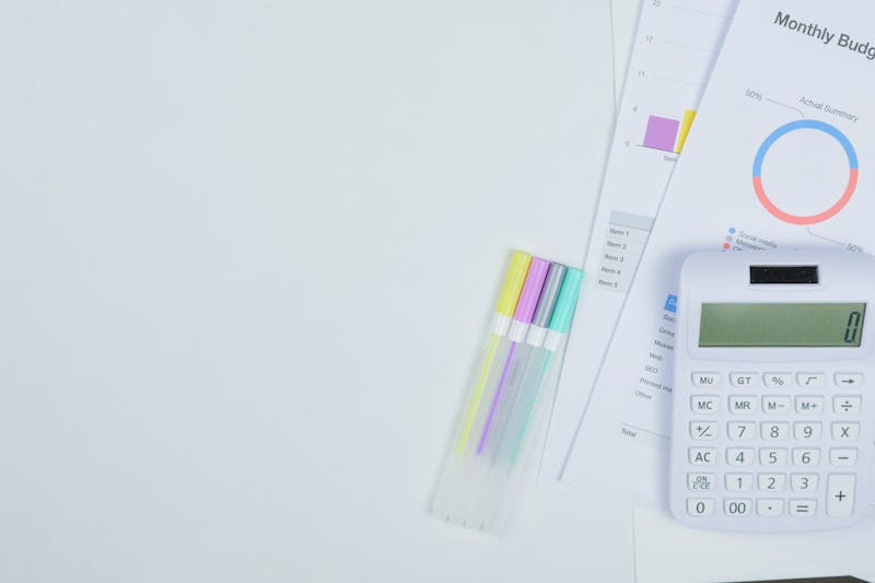 pexels-kindelmedia-7054399